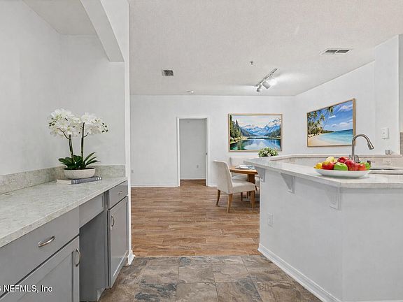 4th image of 605 FAIRWAY Drive #104