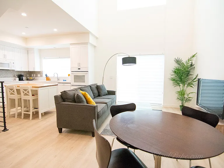 1187 Crenshaw Blvd #103 — Photo 45