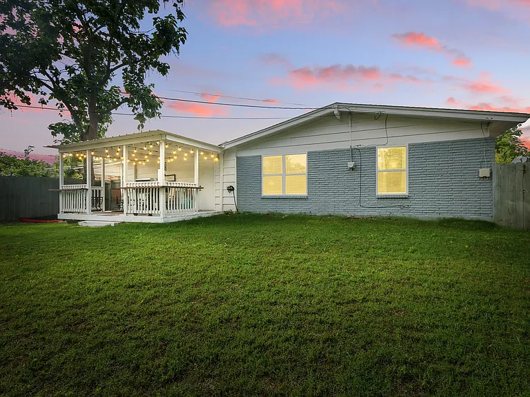 743 Greenhaven Dr — Photo 34