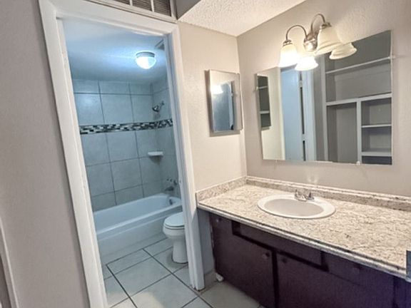 5th image of 1018 Lamont St #15336360