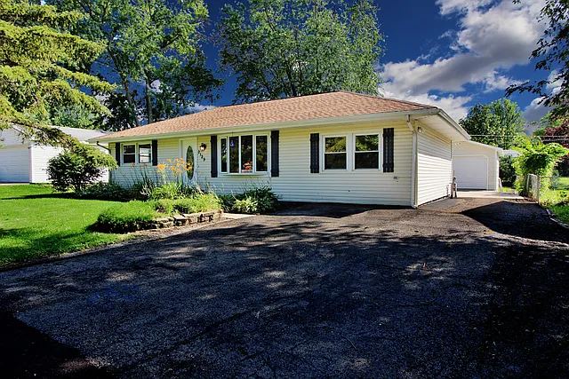2129 Fairfield Rd photo 1