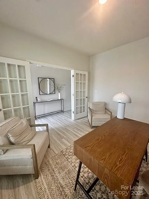 3 bed, 2.5 bath, 2174 sqft, $2,950 — Photo 4