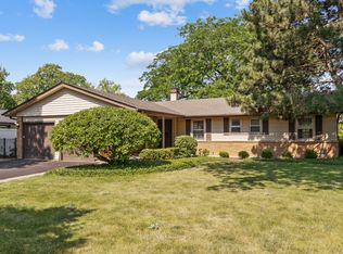 1240 Ridge Ave, Elk Grove Village, IL 60007