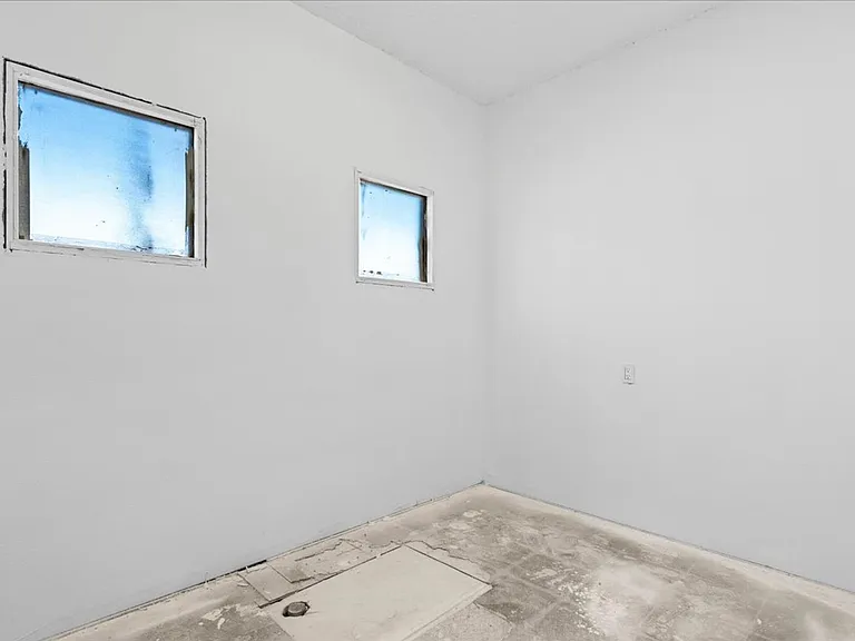 7969 Foothill Blvd — Photo 23