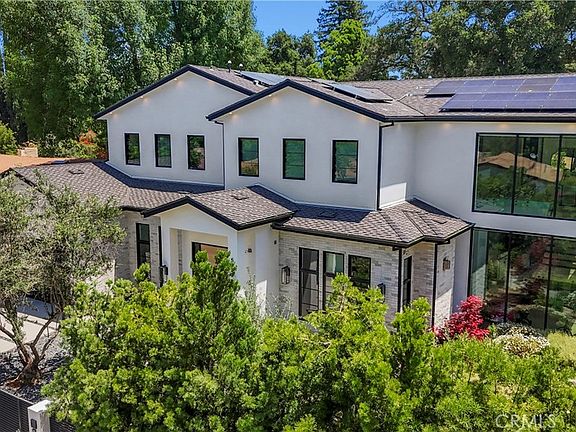 4th image of 5050 Arundel Dr