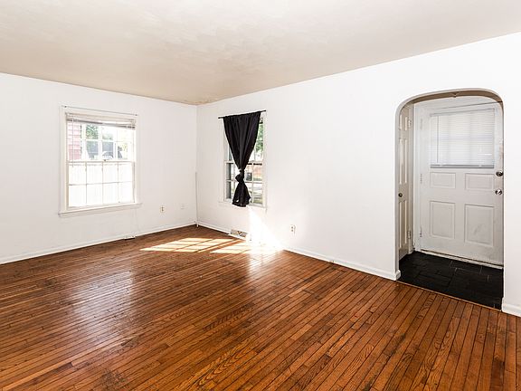 2nd image of 3008 Knight Ave
