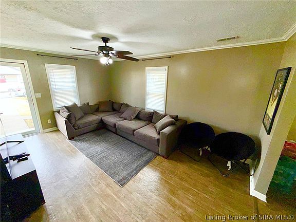 4th image of 2037 McDonald Avenue