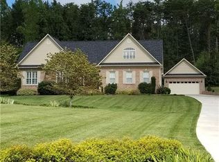 785 Serena Dr, Rural Hall, NC 27045