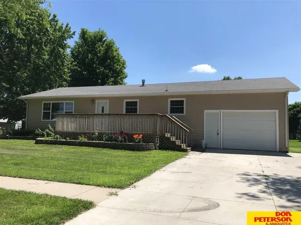 507 E Main St, Hartington, NE 68739
