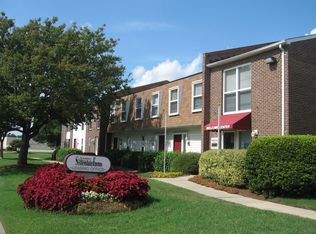 2000 Seldendale Dr #2034D, Hampton, VA 23669