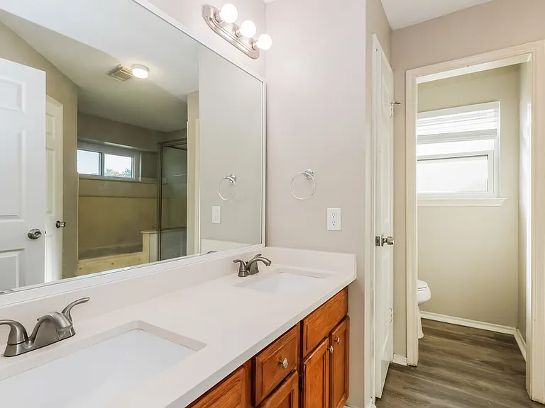 17003 Spruce Run Dr — Photo 12