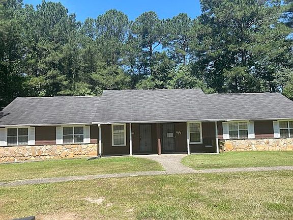 3rd image of 8483 Pineland Dr