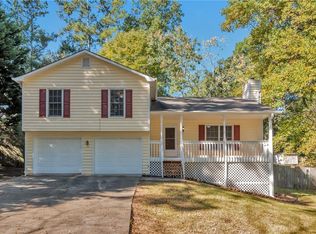 890 Cremins Rd, Lawrenceville, GA 30046