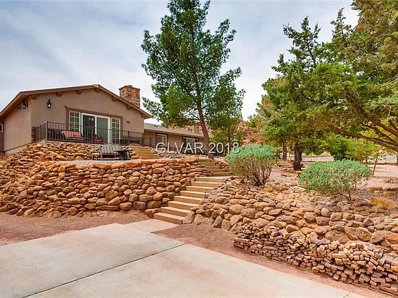 2nd image of 1450 Sandstone Dr