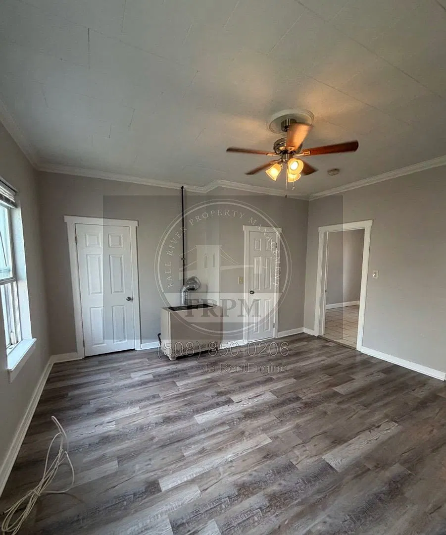 2 bed, 1.0 bath, $1,500 — Photo 3