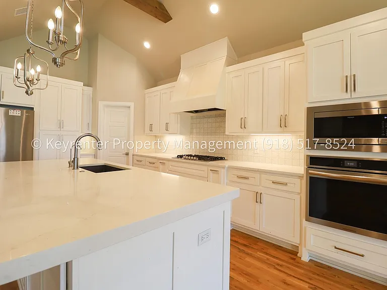 3809 W Union St — Photo 19