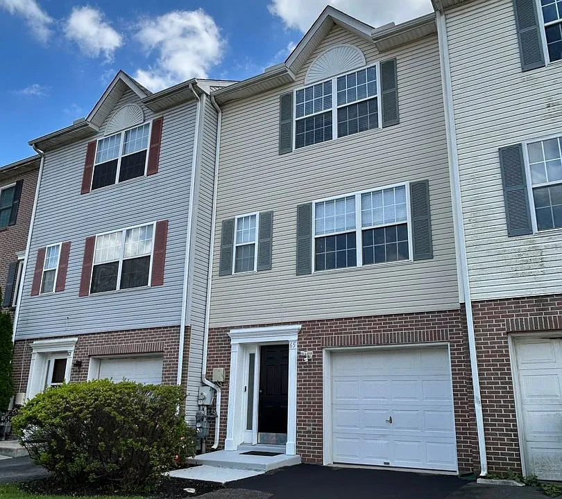 65 Highland Cir