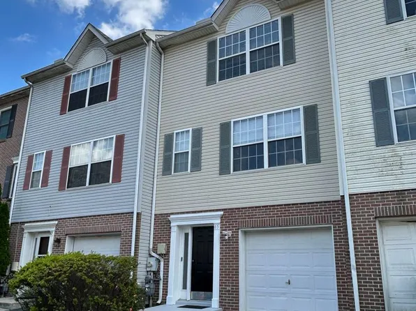65 Highland Cir, Newark, DE 19713
