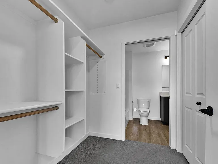Milstick Apartments — Photo 44