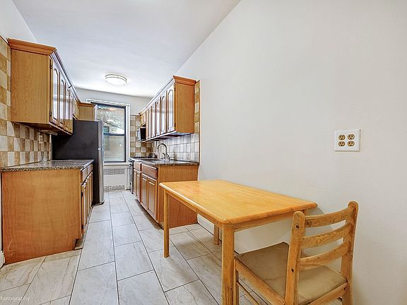 2nd image of 4720 42nd St APT 1B