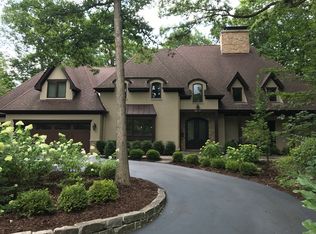 1347 Turvey Duplicate Rd, Downers Grove, IL 60515