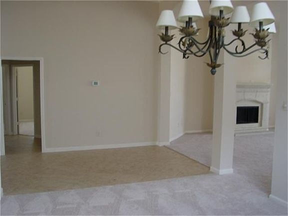 5th image of 28106 Buckthorn Dr