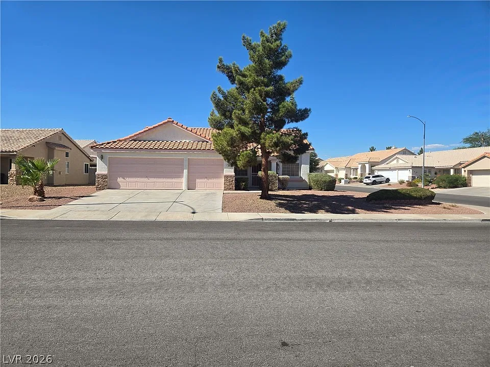 239 Oxford Cloth Ct