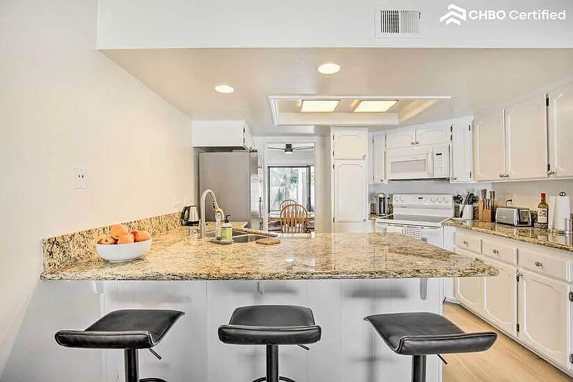 3BR Furnished Townhouse in Carlsbad — Photo 3