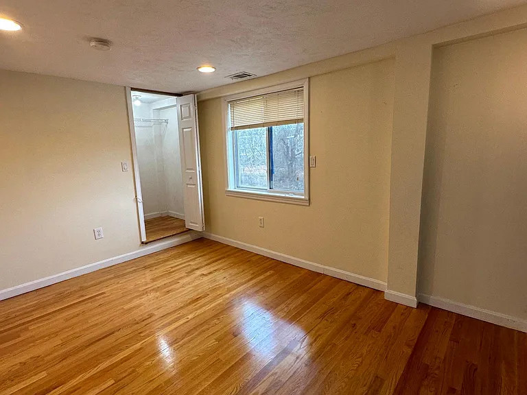 261 Neponset St #B — Photo 7