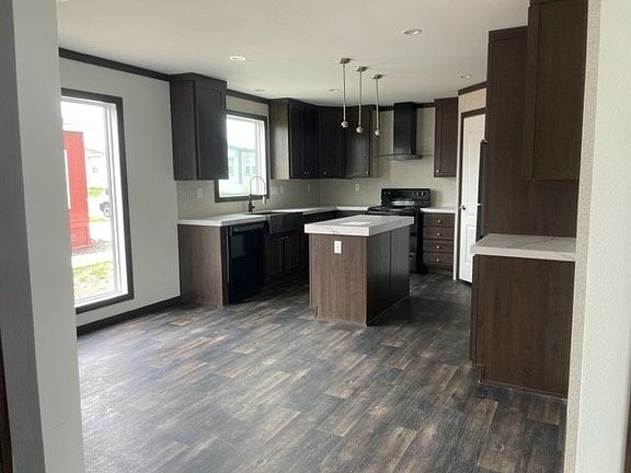 3rd image of 198 Mill Run Ave #190