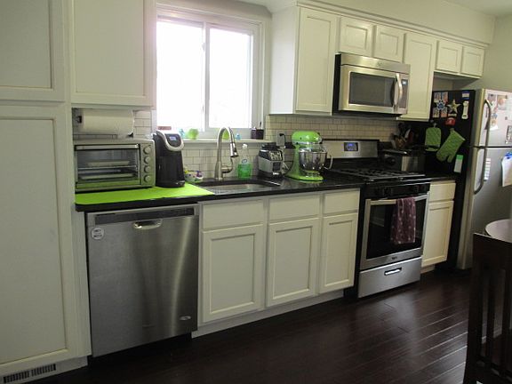 5th image of 21803 Lakeview St