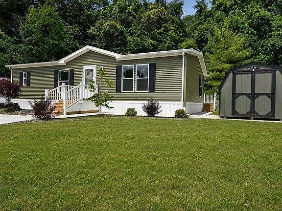 Exterior Image-1-SKYLINE 169 Fohl Village