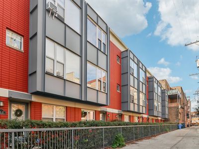 18 S Aberdeen St Unit 3, Chicago, IL, 60607