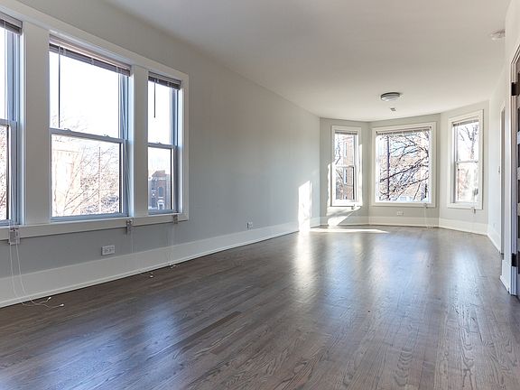 4th image of 2224 N Kimball Ave #2