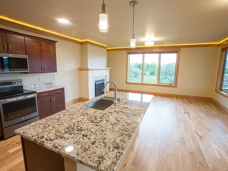 2625 Dearborn Ave #301 — Photo 15