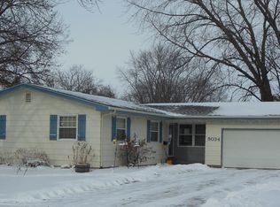 5034 Spencer Dr SW, Cedar Rapids, IA 52404