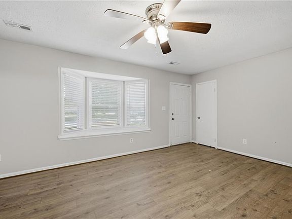 3rd image of 249 Batson Dr