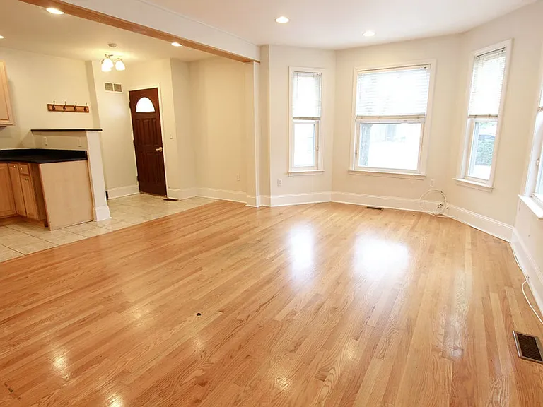 25 Aspinwall Ave #1C — Photo 18