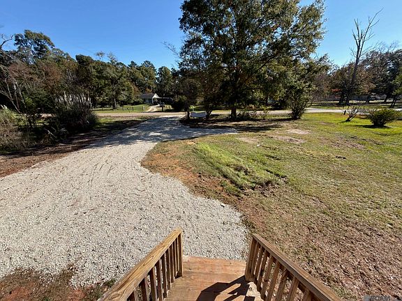 4th image of 28405 McArthur Dr