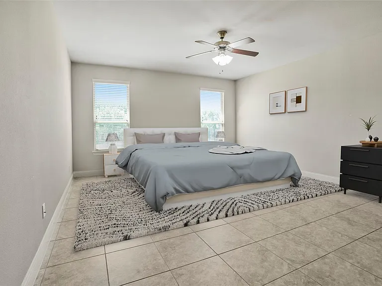 276 Goliad Trl — Photo 11