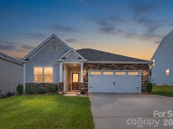3865 Maxwell Henry Ln NW, Conover, NC 28613