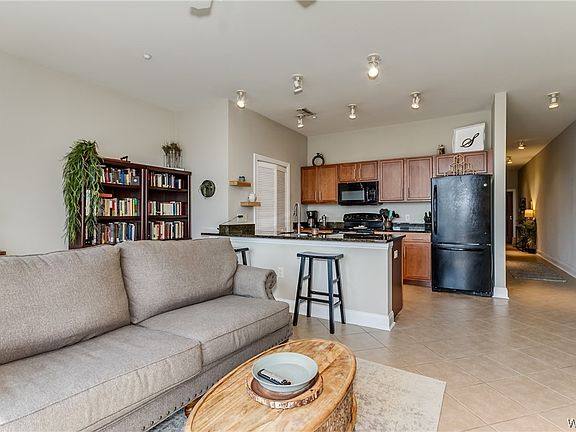 2nd image of 1510 9th St Unit 207