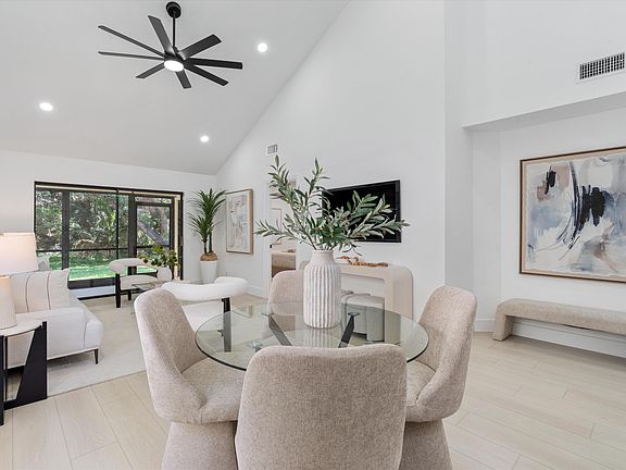 5th image of 441 Ashwood Pl