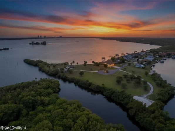 2160 Channel Way, North Fort Myers, FL 33917