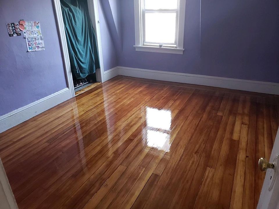 74 Maplewood Ave Warwick RI Zillow