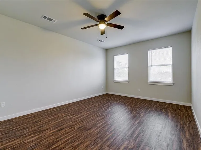 906 Quartz Ct #401 — Photo 9