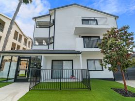 1410 Coronado Ave, Long Beach, CA