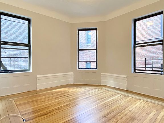 3rd image of 229 W 101st St APT 6A
