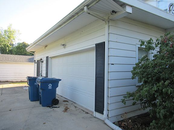 4th image of 602 S 4th St