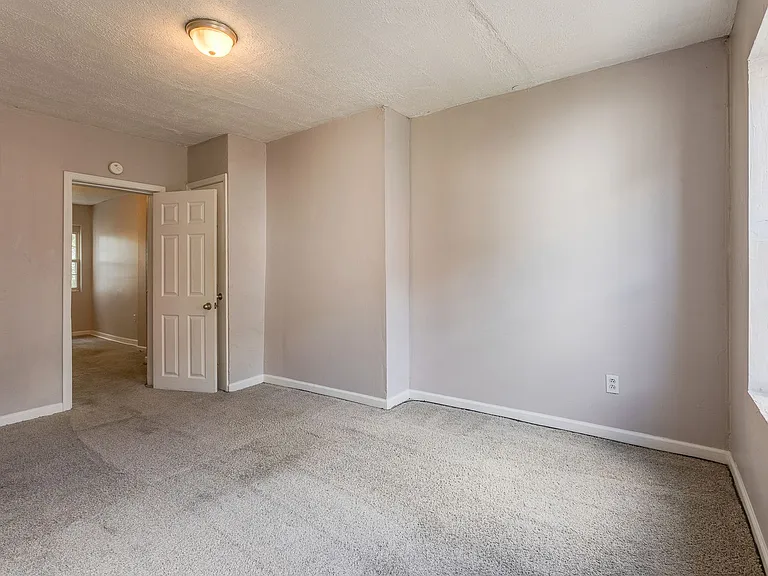 2013 Gregory St S — Photo 14